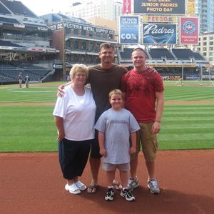 Meet your Posher, Ethan